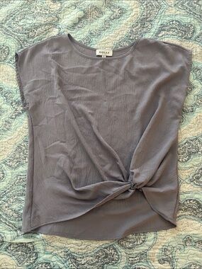Gilli Women's Slate Gray Knot-Front Blouse